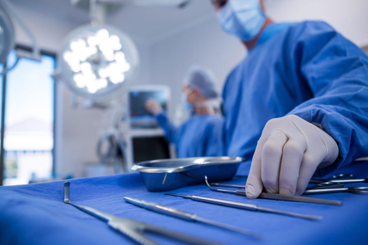 Surgical tech programs near me with financial aid options